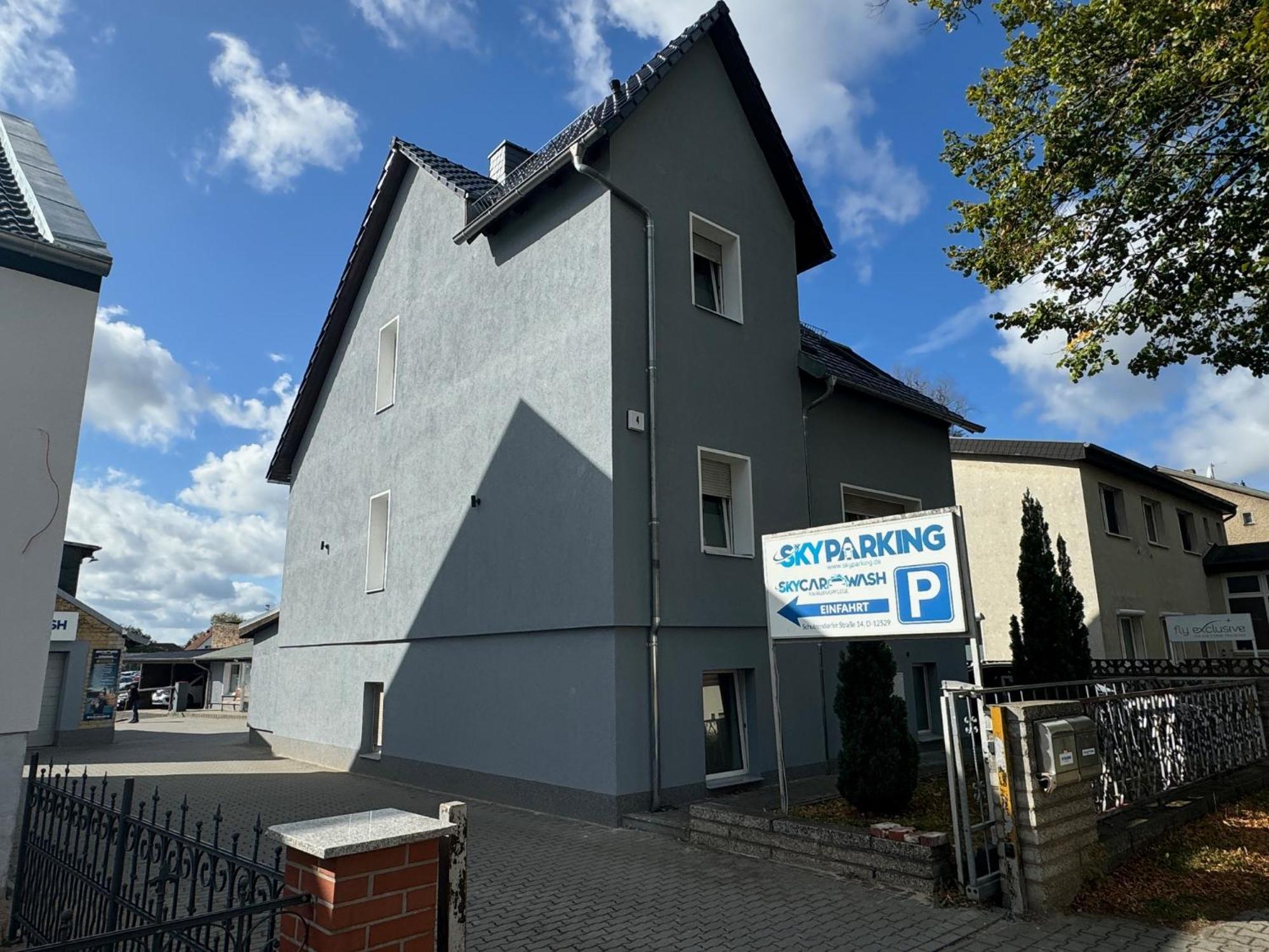 Skypension Schönefeld Eksteriør billede